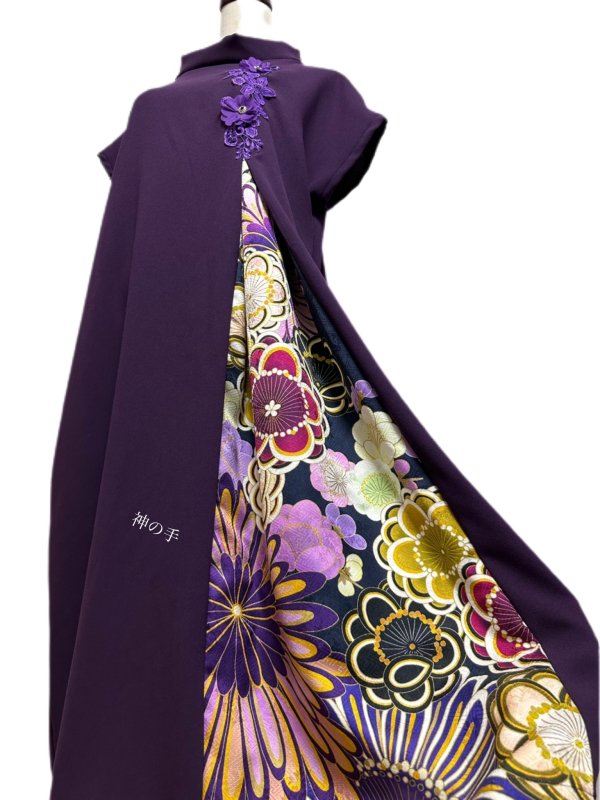 和柄 振袖着物リメイク ワンピースドレス 紫×アート大輪菊や梅