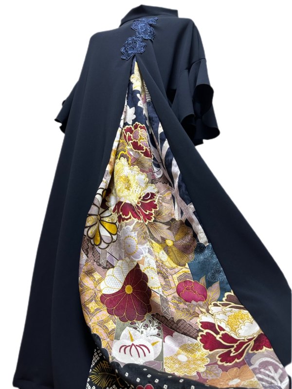 和柄 振袖着物リメイク ワンピースドレス 濃紺×古典模様牡丹や桜