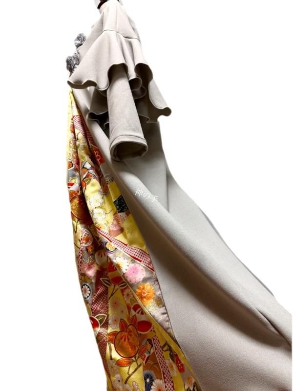 和柄 振袖 着物リメイク ワンピースドレス グレージュ×薄玉子色 和柄 振袖 着物リメイク ワンピースドレス グレージュ×薄玉子色