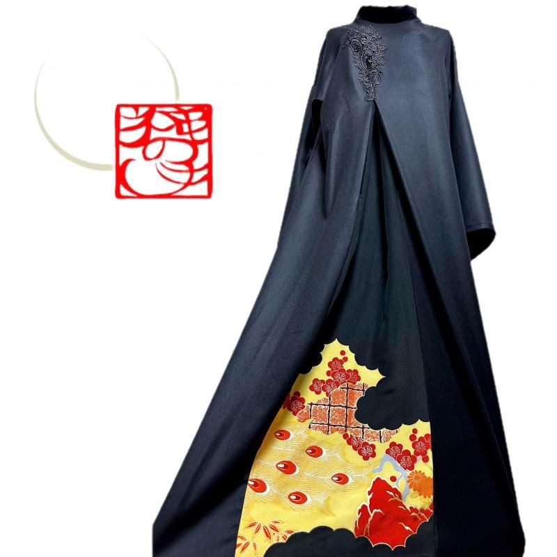 留袖　着物リメイク　ドレス　ウール混黒×梅や羽根　和柄　ワンピース　ハンドメイド 即納】右側切り替え 留袖 着物リメイクドレス 和柄ワンピース