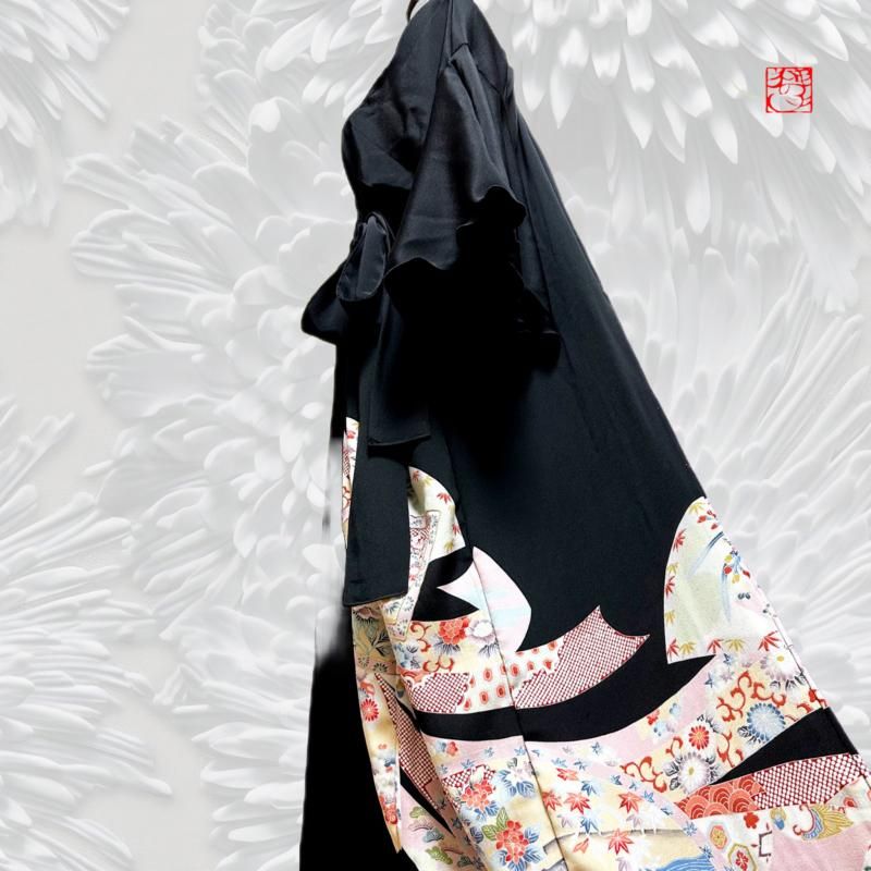 冬　振袖×留袖　着物リメイク　シルエット変形　ドレス　和柄　黒×梅　ハンドメイド 即納】留袖×振袖 着物リメイクシルエット変形ドレス 和柄