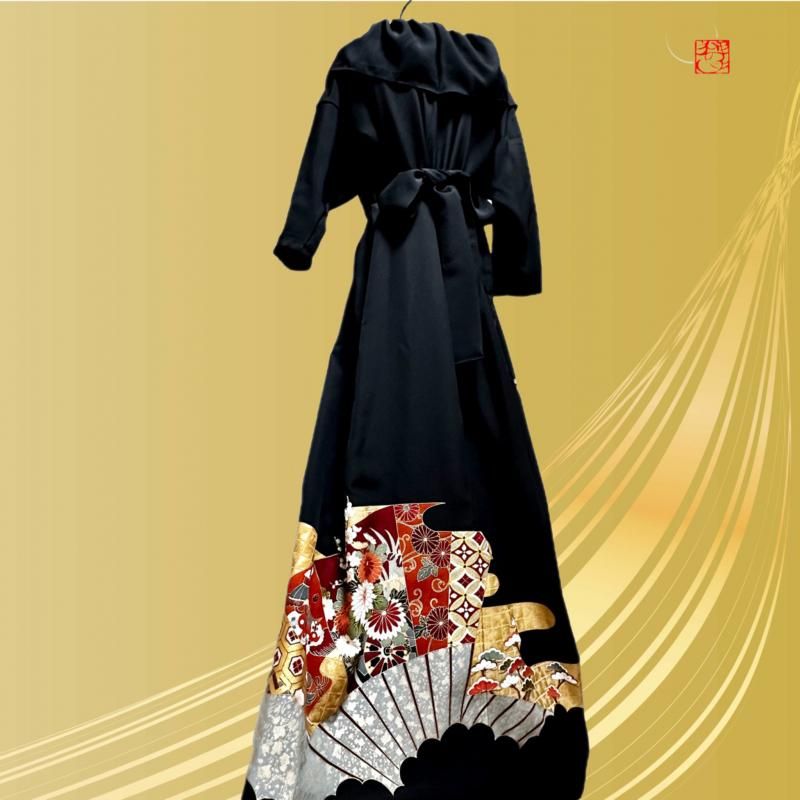 着物リメイクロングワンピースドレス黒留袖パーティー三つ紋金糸鶴豪華絢爛 着物リメイクロングワンピースドレス黒留袖パーティー三つ紋金糸