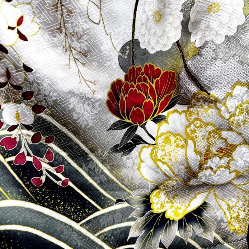 振袖　着物リメイク　ドレス　黒×牡丹、菊、桜　和柄　ワンピース　ハンドメイド 即納】振袖 着物リメイクドレス 和柄ワンピース 変わり襟