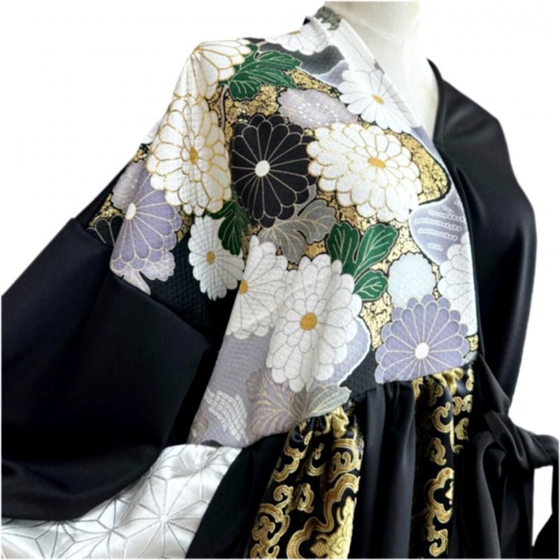 振袖　着物リメイク　ドレス　黒×大輪芍薬　和柄　ワンピース　ハンドメイド 着物リメイク ドレス シルエット変形 ワンピース 黒×金箔花