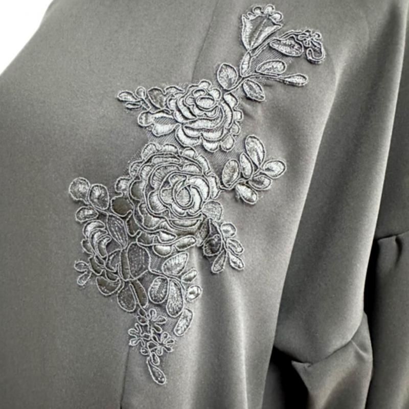 振袖　着物リメイク　ドレス　黒×大輪牡丹　和柄　ワンピース　ハンドメイド 振袖 着物リメイク ドレス 黒×大輪牡丹 和柄 ワンピース