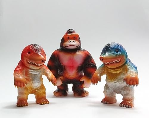 Oun up. マウント工房　マウントゴリラ　ソフビ　フィギュア Amazon.co.jp: マウントゴリラ マウント工房 One up. ワンアップ
