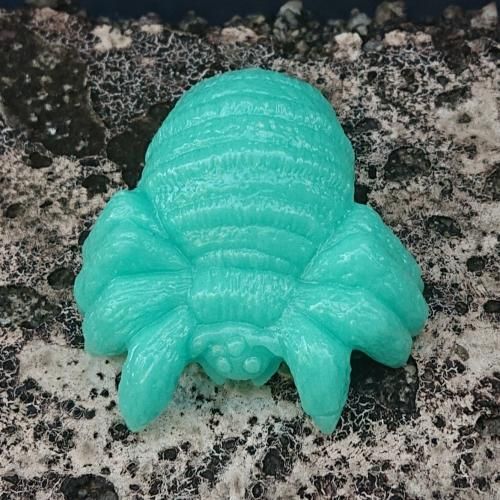 スパイダーソフビ -蓄光 青- - One up. Online Store