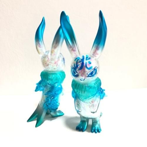 もにまるず 光る おばけうさぎ 光るうさぎの置物 - メルカリ
