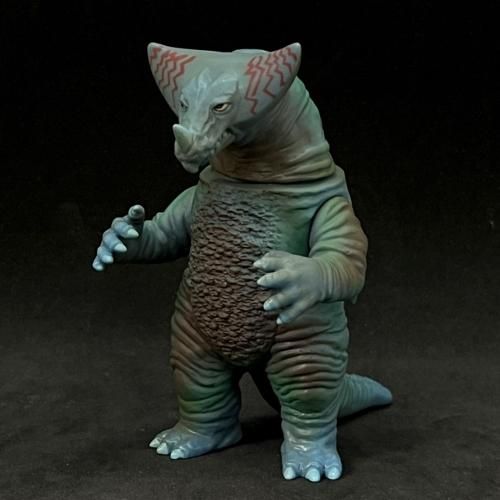 ソフビゴモラ-One up.限定珍しく普通っぽいカラーー