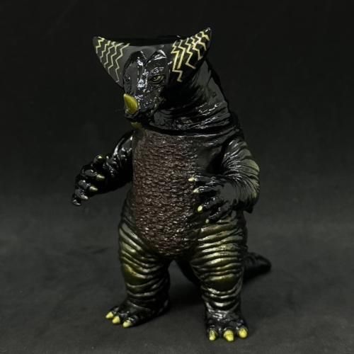 Amazon.co.jp: MAXTOY ゴモラ レトロポップver 古代怪獣
