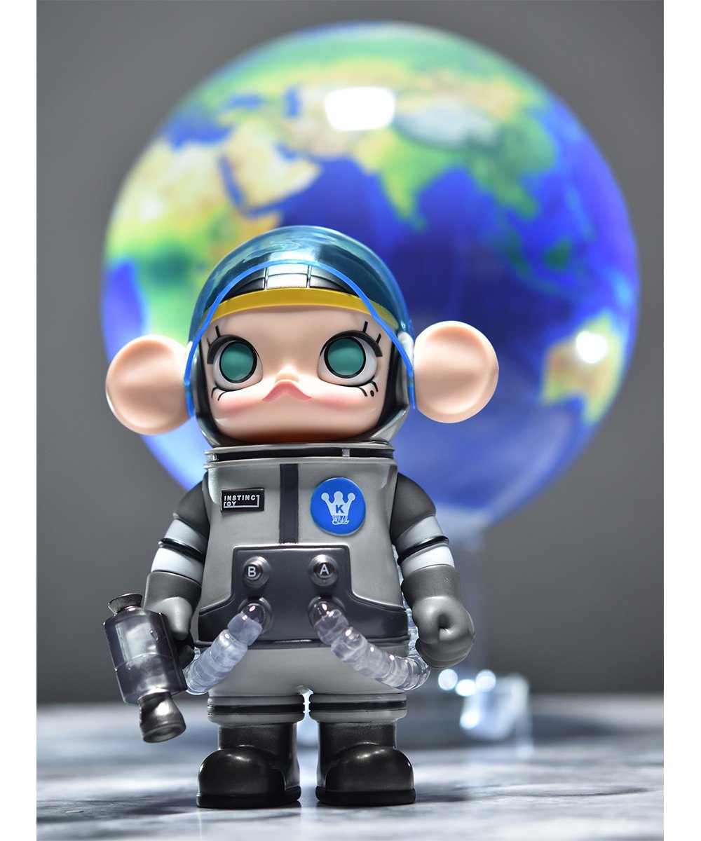 SPACE MOLLY INSTINCTOY exclusive “The earth was bluish