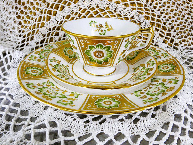 ロイヤル・クラウン・ダービー　トリオ　Green Derby Panel - SMT ART Antique Tableware Collection