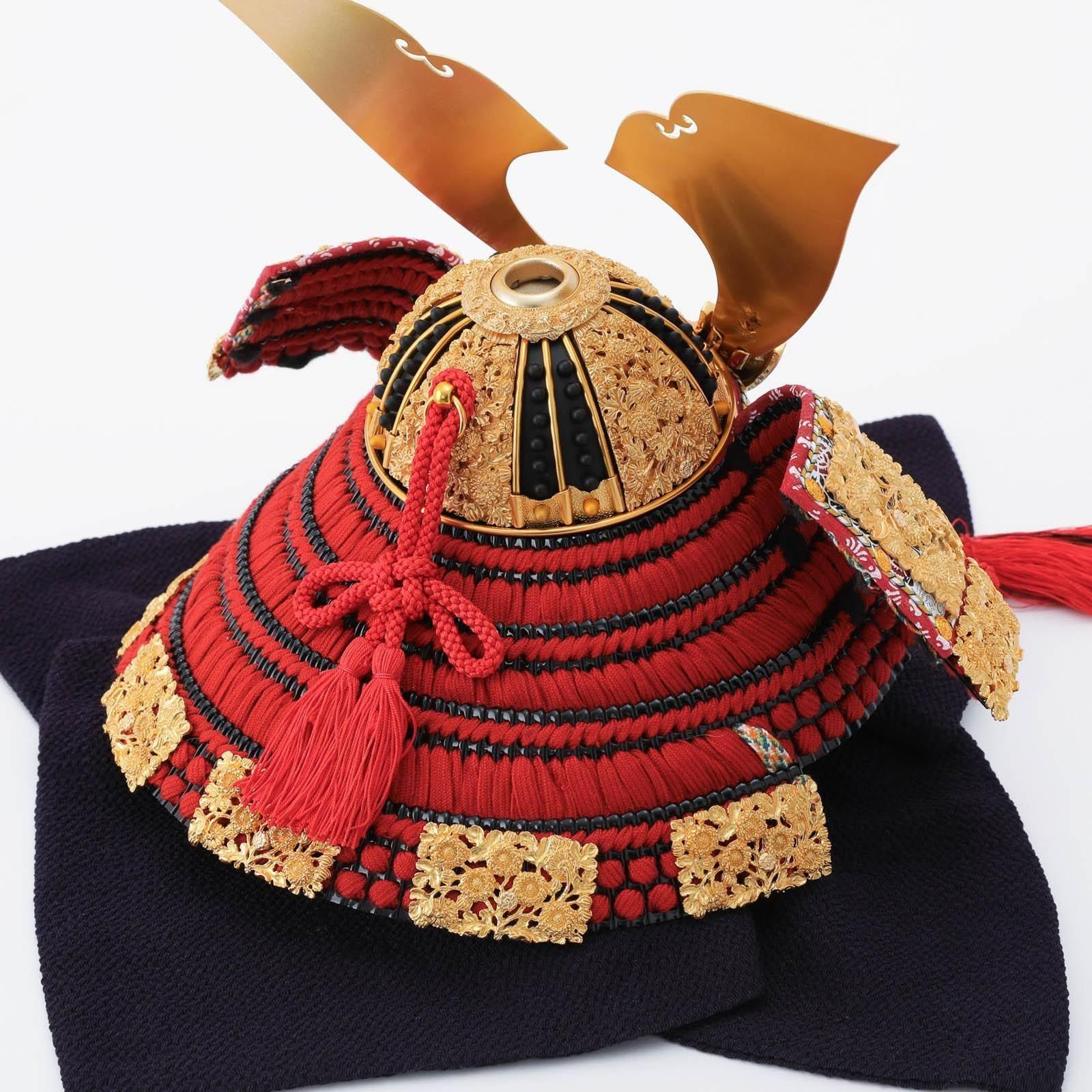 12号菊一文字兜飾り 金屏風 鈴甲子雄山作