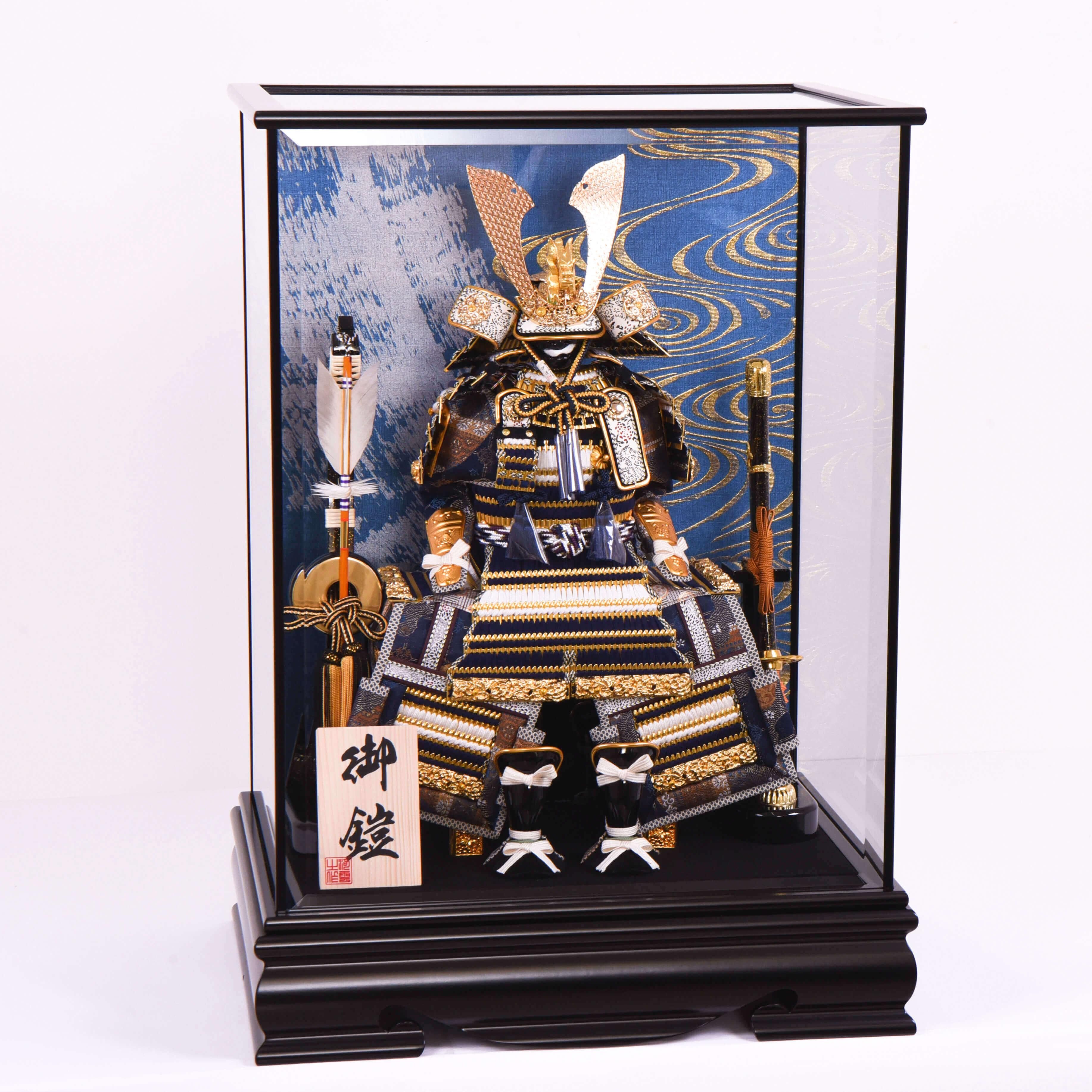 横幅30.5cm｜ケース入り 五月人形 匠 ｜ ガラスケース飾り