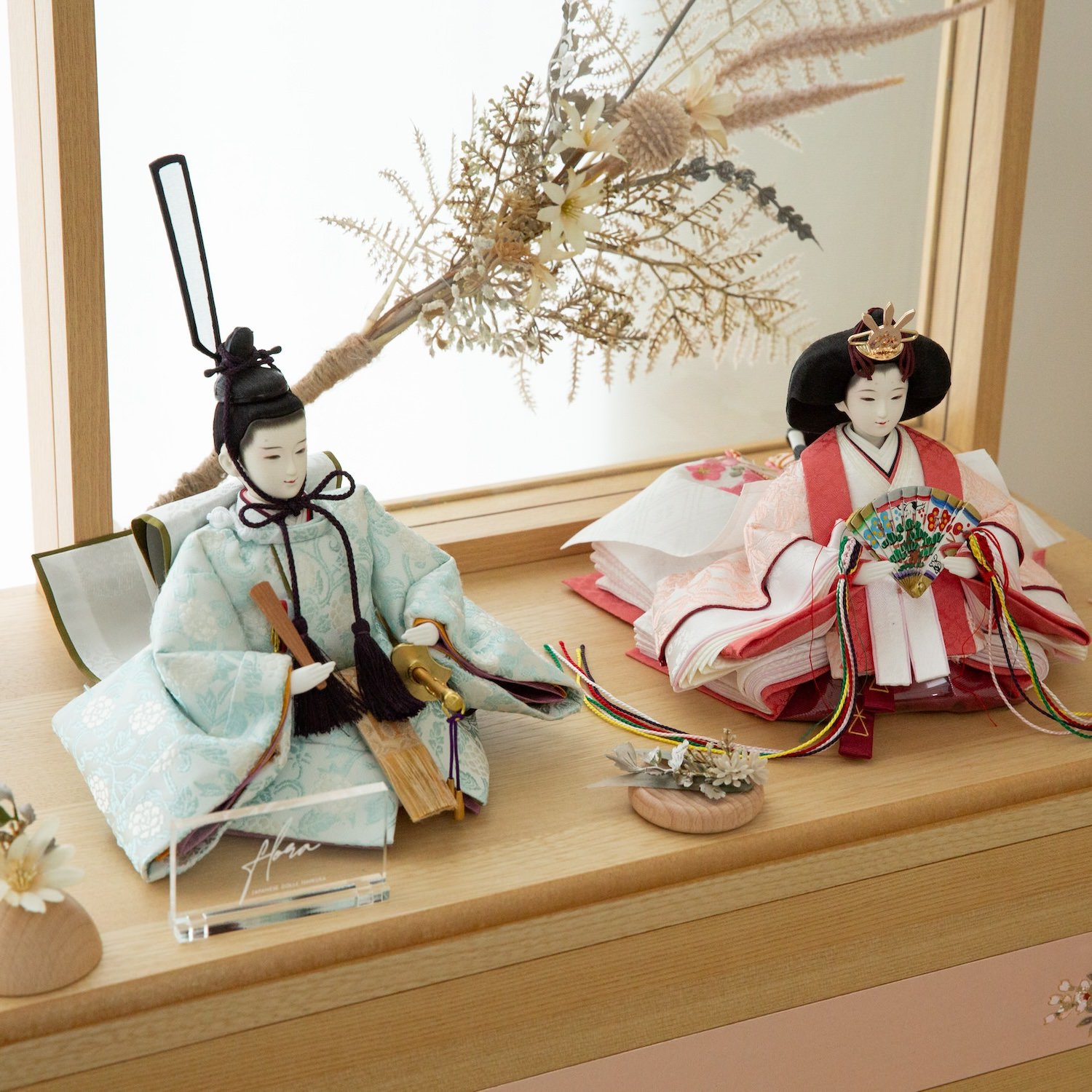 雛人形京都西陣織お人形２番特徴三段飾り