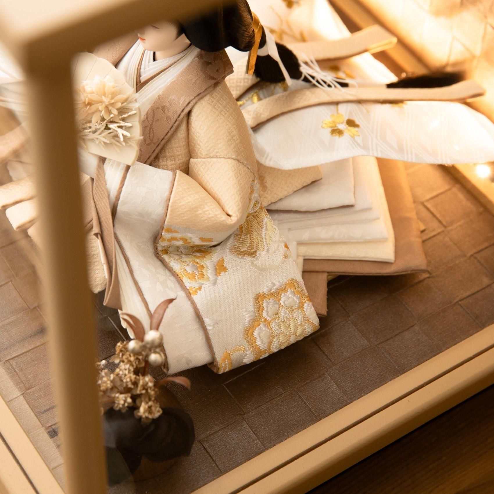 展示処分品 ケース入ひな人形