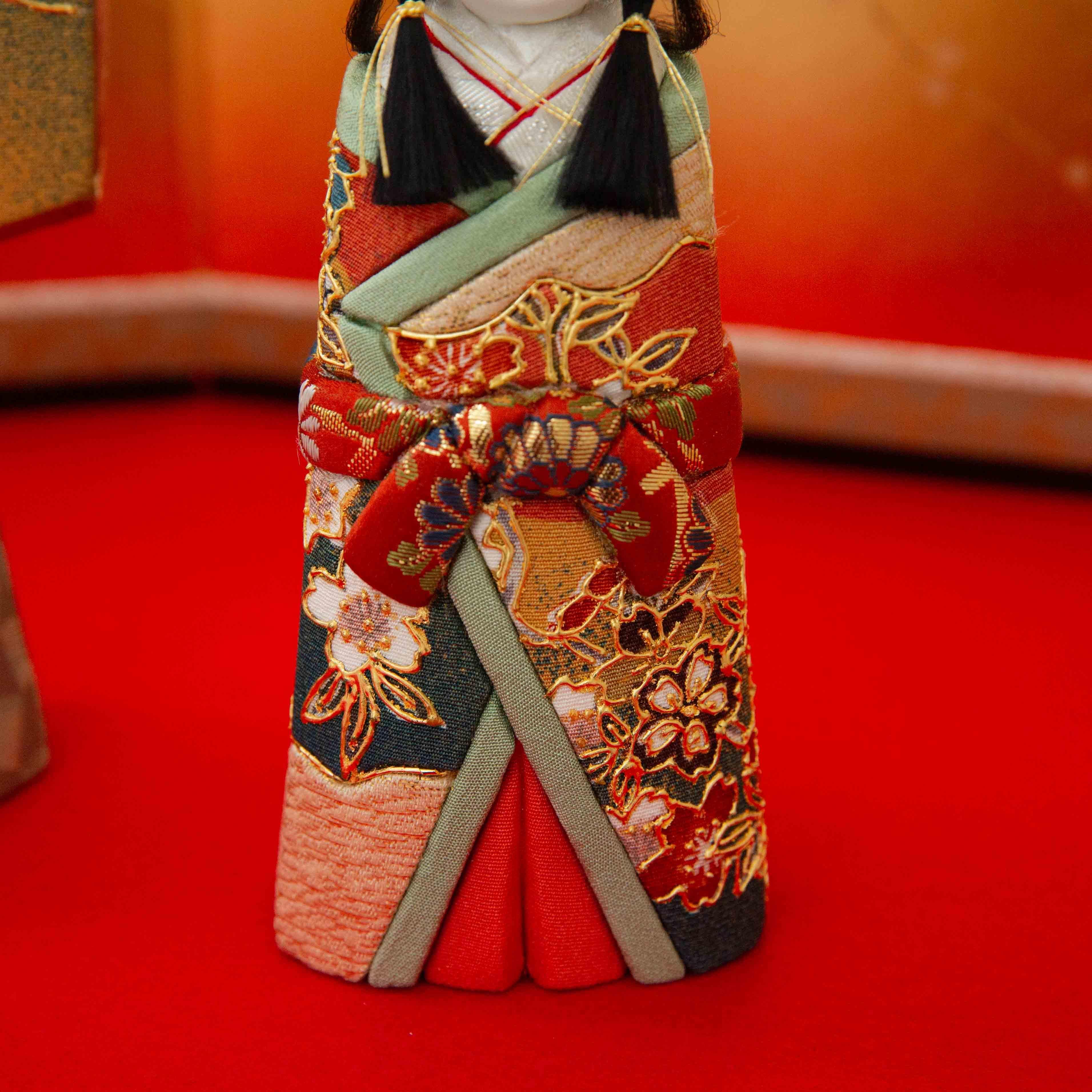 雛人形 有松陽寿作 延喜雛 有松人形工房 立ち雛 | 金彩蒔絵 | 有松陽寿 - 雛人形・五月人形