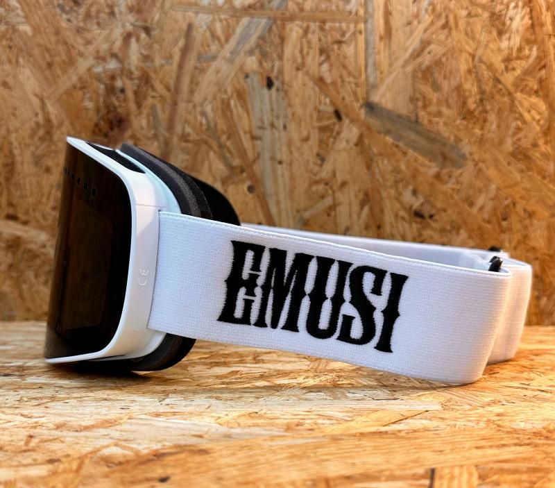 EMUSI オンラインショップ