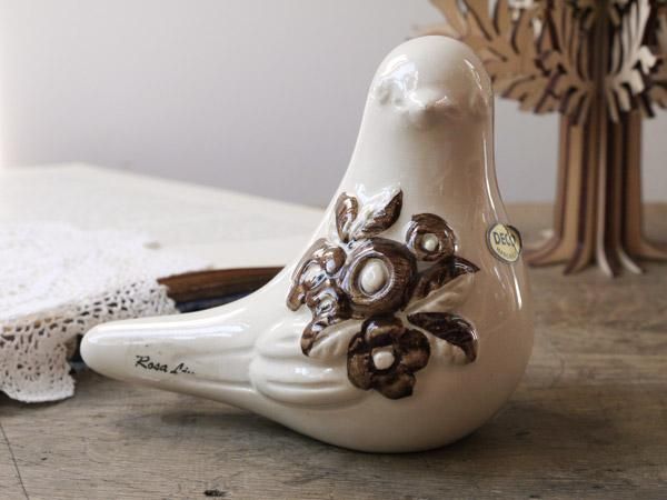 Rosa Ljung 陶器の小鳥ベージュ 右向き Presse 北欧 バルトの雑貨のお店 アラビア グスタフスベリ ロールストランド ヴィンテージファブリック Rosa Ljung 陶器の小鳥ベージュ 右向き Presse 北欧 バルトの雑貨のお店 アラビア グスタフスベリ ロールストランド ヴィンテージファブリック
