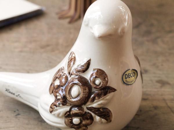 Rosa Ljung 陶器の小鳥ベージュ 右向き Presse 北欧 バルトの雑貨のお店 アラビア グスタフスベリ ロールストランド ヴィンテージファブリック Rosa Ljung 陶器の小鳥ベージュ 右向き Presse 北欧 バルトの雑貨のお店 アラビア グスタフスベリ ロールストランド ヴィンテージファブリック