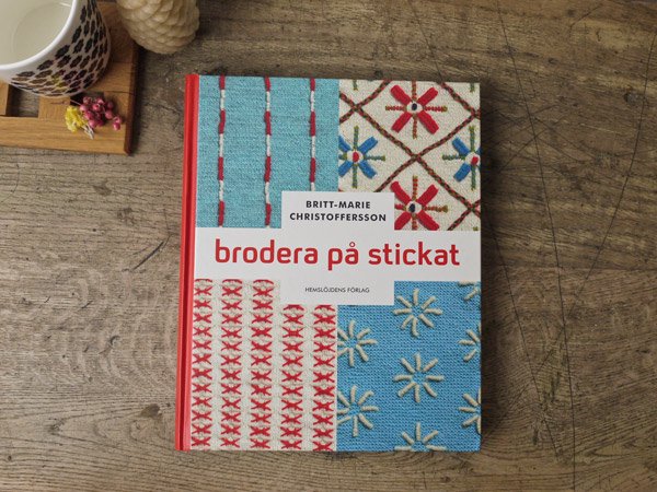 brodera pà stickat スウェーデン ニット刺繍 | fixwood.gr