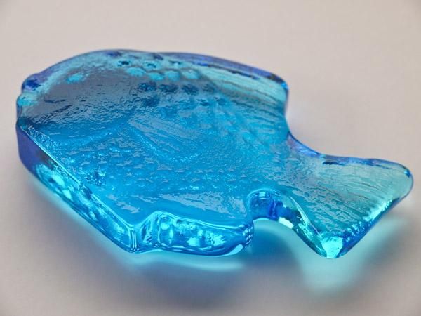 スェーデン　ハンドメイドガラス　ミントグリーン　魚オブジェ スェーデンハンドメイドガラスミントグリーン魚オブジェ