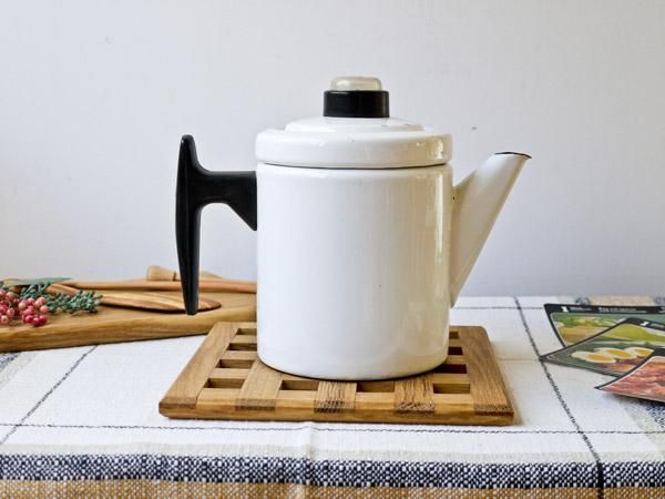 FINELコーヒーポット（小）ホワイトアンティ・ヌルメスニエミ