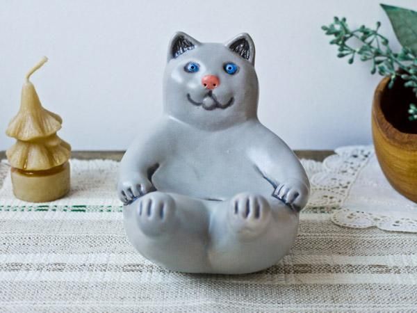 リトアニアの陶器の猫オブジェ（グレー・おすわり) - presse