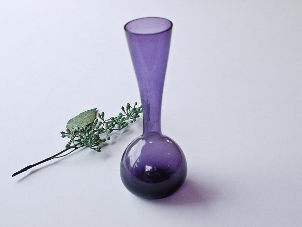現品限り一斉値下げ！】 ☆Mosen クリスタルガラス花瓶 紫色☆ 花瓶 