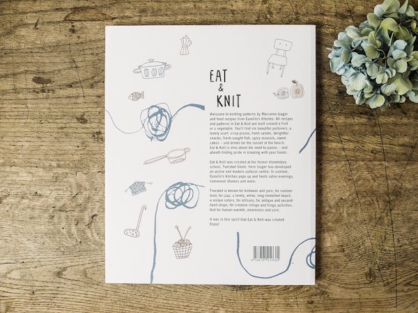 書籍 Marianne Isager ＆ Camillo's Kitchen 著「EAT&KNIT」 （英語版） - presse  北欧、バルトの雑貨のお店 アラビア グスタフスベリ ロールストランド ヴィンテージファブリック