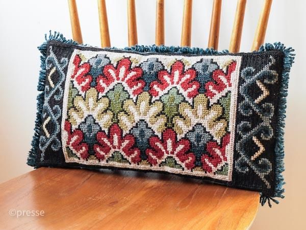 戸塚刺繍作品木製花柄3段引き出し