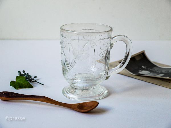 Nuutajarvi Apilaクローバー柄ガラスのマグカップ（クリア） - presse 