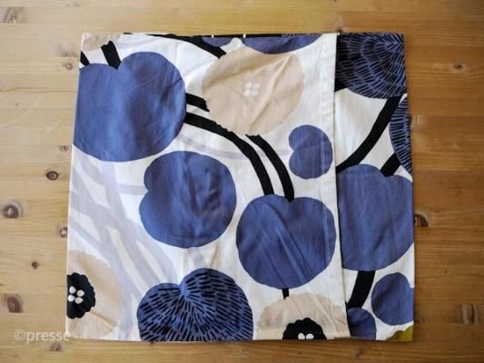 Marimekko 花柄クッションカバー ネイビー マリメッコ クッション