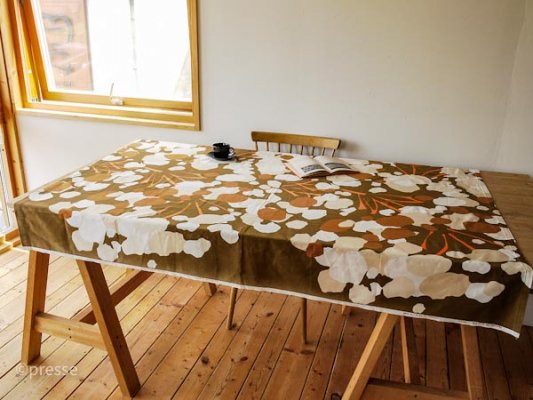 【未使用 レア】ビンテージ　テーブルクロス (ハンガリー刺繍)ホームパーティー