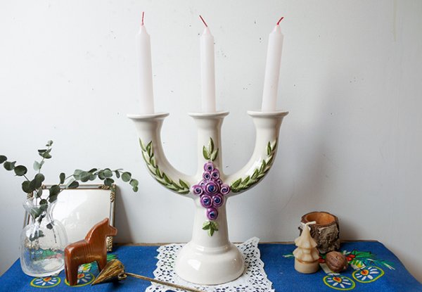 スウェーデン Rosa Ljung陶器製 キャンドルホルダー(パープル花