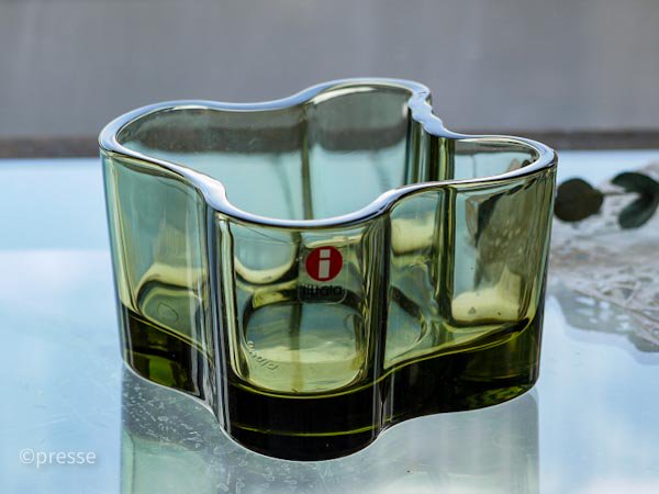 iittala イッタラ Votive ベース Alvar Aalto モスグリーン - presse 北欧、バルトの雑貨のお店 アラビア  グスタフスベリ ロールストランド ヴィンテージファブリック