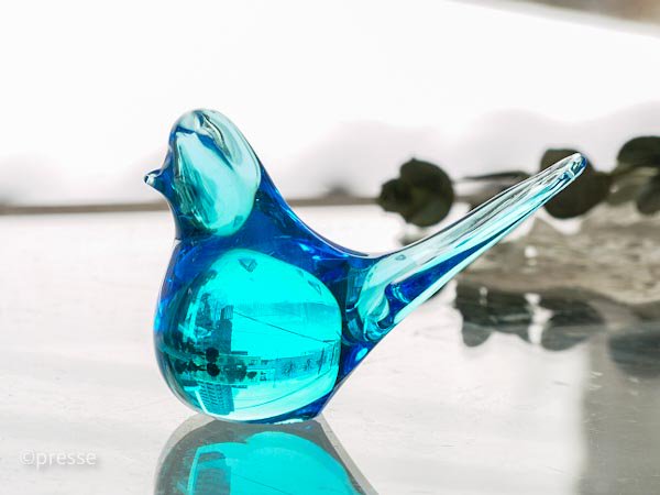 スウェーデンで見つけた鳥のガラスオブジェ(ブルー) 小 - presse 北欧 