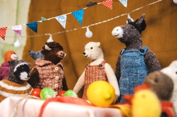 Mouche & Friends (englanninkielinen) – Lankakauppa Ihana
