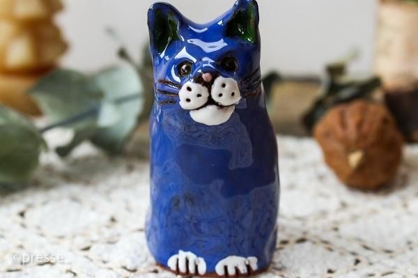 リトアニアの陶器の猫（ブルードット ・大） - presse 北欧、バルトの