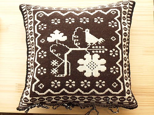 ヤノフ村の織物クッションカバー花と鳥模様(両面織り) - presse 北欧 