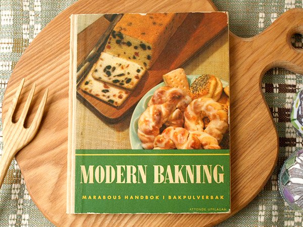 MODERN BAKNINGスウェーデンのパンとお菓子の本 - presse 北欧、バルト