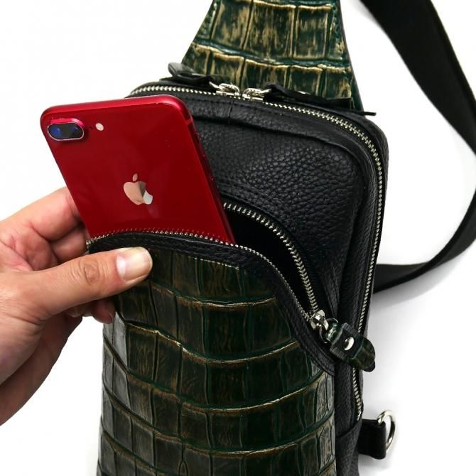 ラコステ ワニ型チャーム本革レザー巾着ショルダー バッグ鞄