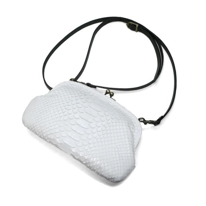 【匿名送料込み★新品】本パイソン　バックカット 日本製　がま口ショートウォレット 匿名送料込み☆新品】本パイソン バックカット 日本製 がま口