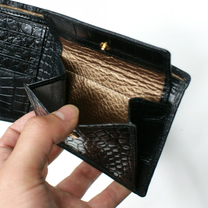 クロコダイル財布 二つ折り型 小銭収納付 日本製、ブラック