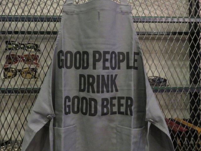 DRESSSEN DAY USE W POCKET APRON 【GOOD PEOPLE DRINK GOOD BEER】ダブルポケット カラーエプロン(GRAY)  - WACKOMARIA,M＆M,RATSjp,ビンゴブラザーズ正規取扱店【LITTLE BASTARD】滋賀県 セレクトショップ・通販可能