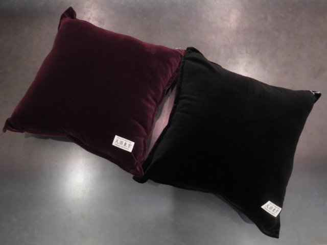 WACKOMARIA VELOR CUSHION - WACKOMARIA,M＆M,RATSjp,ビンゴブラザーズ正規取扱店【LITTLE  BASTARD】滋賀県 セレクトショップ・通販可能