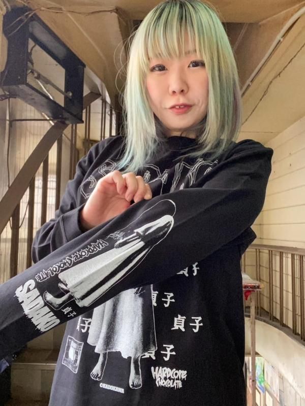 大特価 pop 貞子/ロングスリーブTシャツ(呪いブラック) - ホラーに 服&ファッション小物