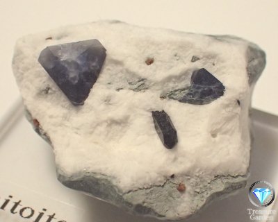 ベニトアイト(ベニト石) & ネプチュナイト(海王石) & ホアキン石 原石