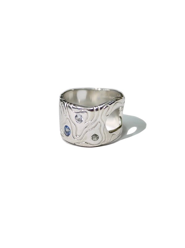 octi GLOBE RING W/ 3 SAPPHIRES - KIKUNOBU WEB STORE