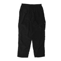 <img class='new_mark_img1' src='https://img.shop-pro.jp/img/new/icons8.gif' style='border:none;display:inline;margin:0px;padding:0px;width:auto;' />EAZY MISS - LOOSE NYLON PANTS (Black)の商品画像